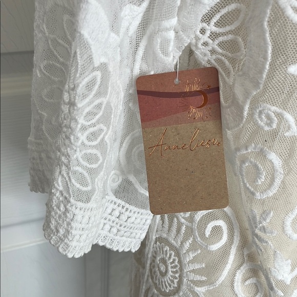 White Lace Kimono - Picture 6 of 9